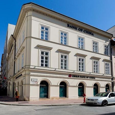 Budapest Central Square 2 Bedrooms Suite - Michaelides Voeroesmarty Square Residences Экстерьер фото