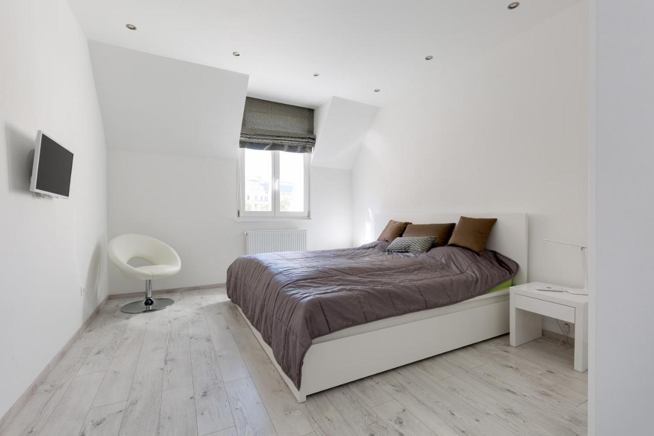 Budapest Central Square 2 Bedrooms Suite - Michaelides Voeroesmarty Square Residences Экстерьер фото
